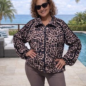 Beach Riot Leopard Print Teddy Jacket piece with strong ’90s /Y2K revival energy